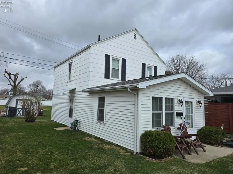 1019 Winnebago Avenue, Sandusky, OH 44870 - #3