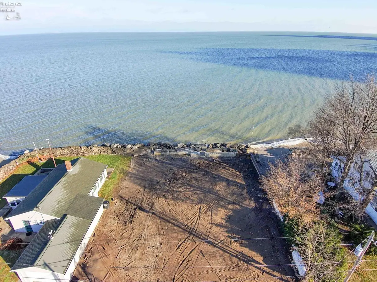 8411 W Division Street, Oak Harbor, OH 43449 - #1