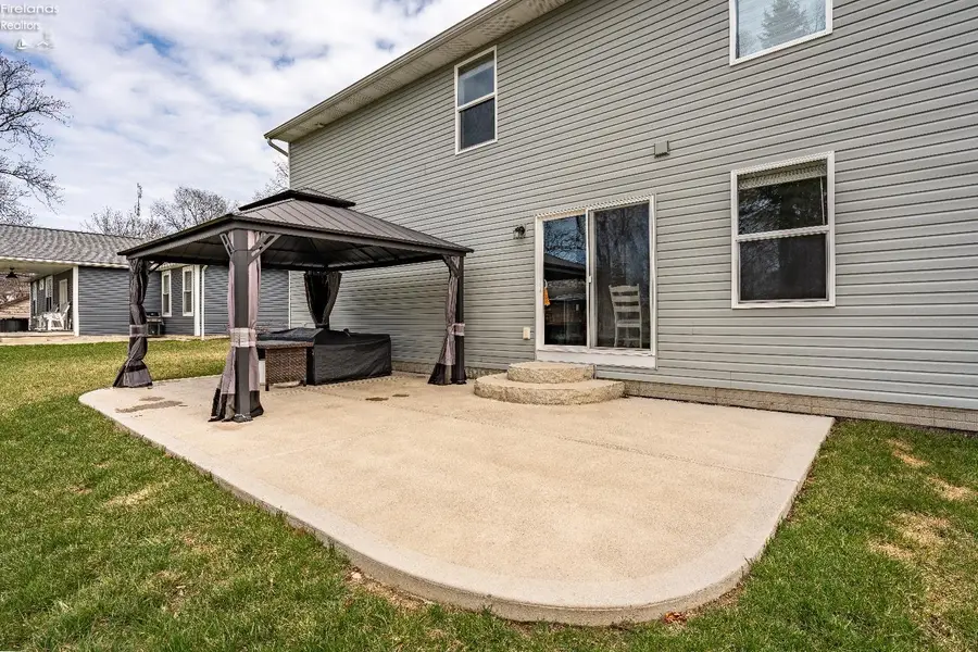 3712 N Delwood Drive, Port Clinton, OH 43452 - #2