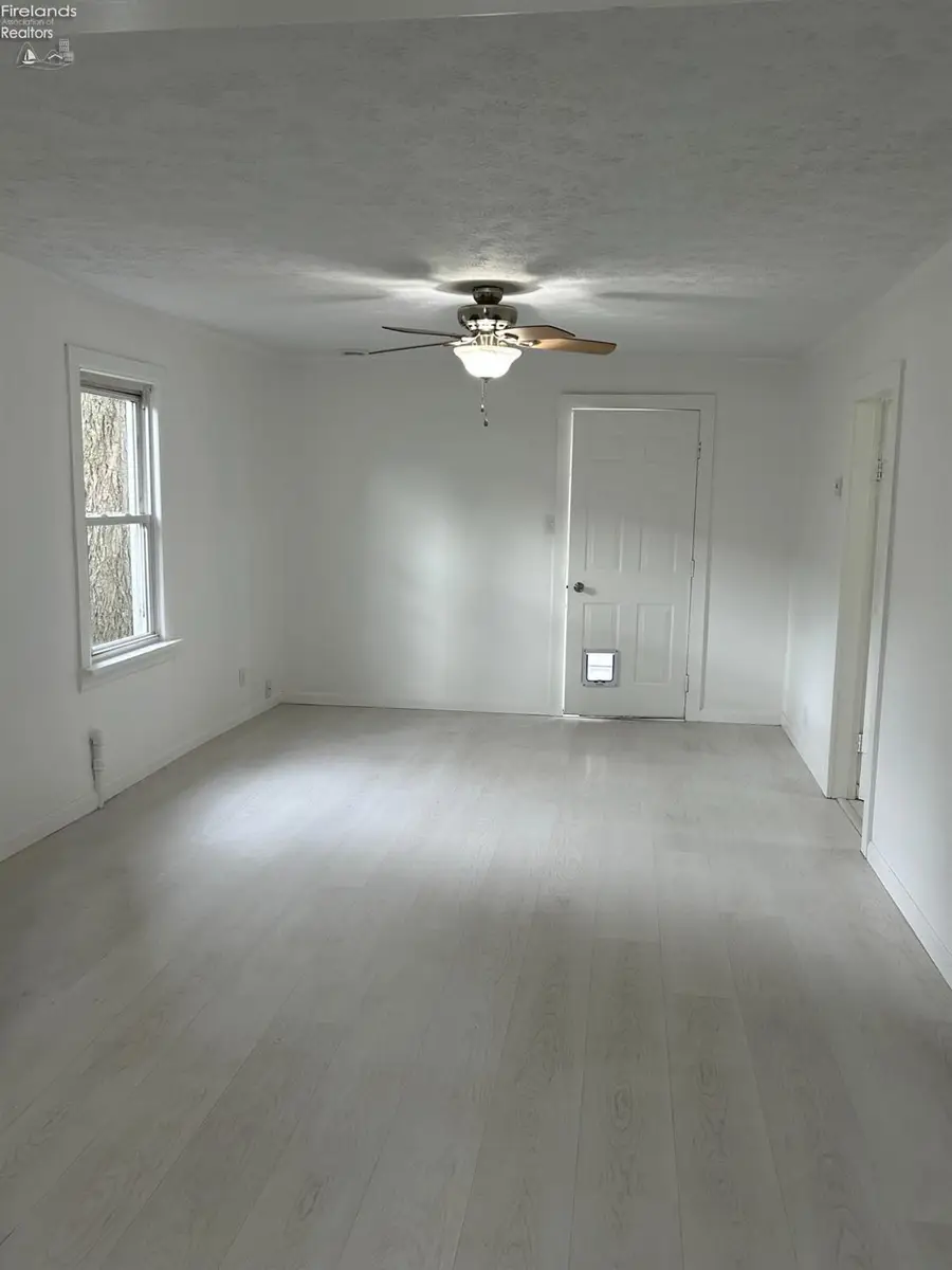 357 Roxboro, Vermilion, OH 44089 - #3