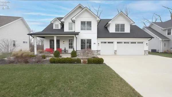 5031 E Blue Teal Drive, Port Clinton, OH 43452