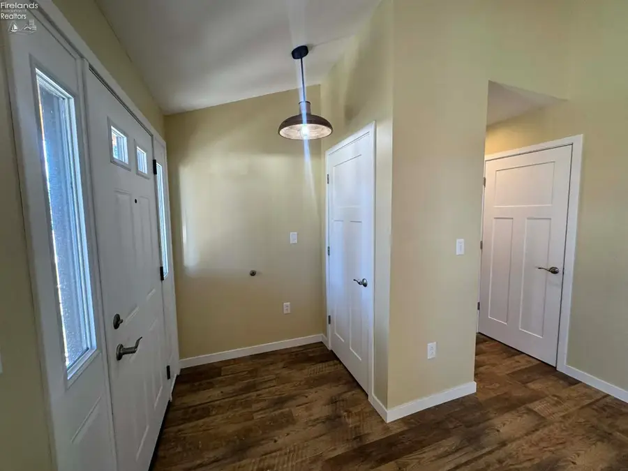 111 Tuscarawas Trail, Sandusky, OH 44870 - #2