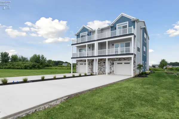 2782 S Waterside Court #192, Marblehead, OH 43440