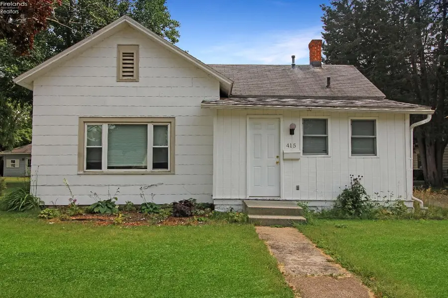 415 Fremont Road, Port Clinton, OH 43452 - #2