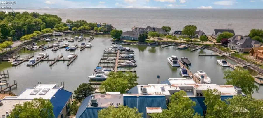 4370 Marin Woods Drive #D, Port Clinton, OH 43452 - #3