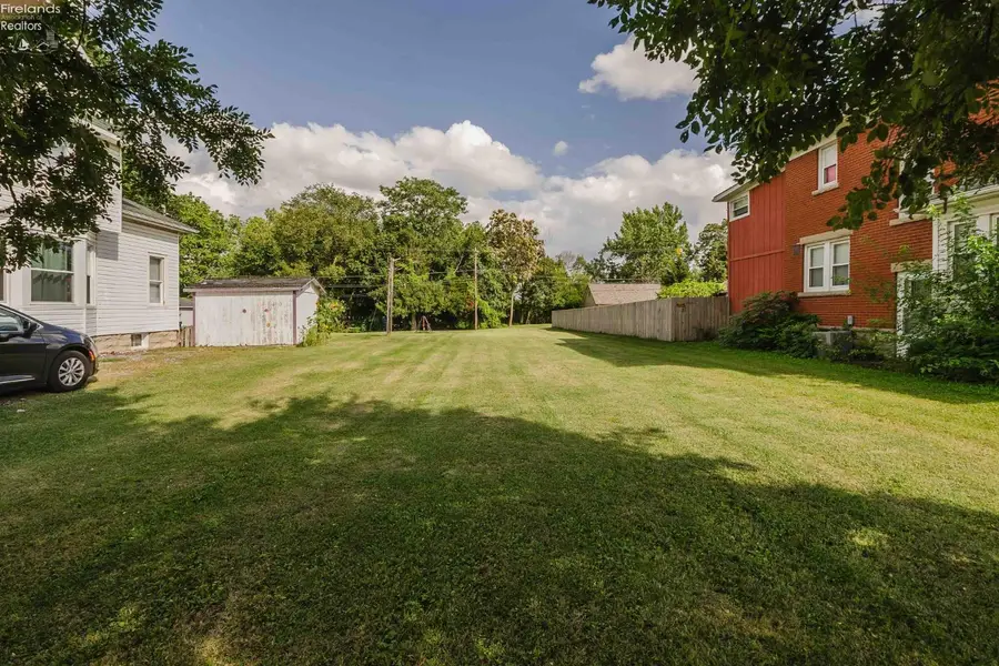 711 Rawson Avenue, Fremont, OH 43420 - #3