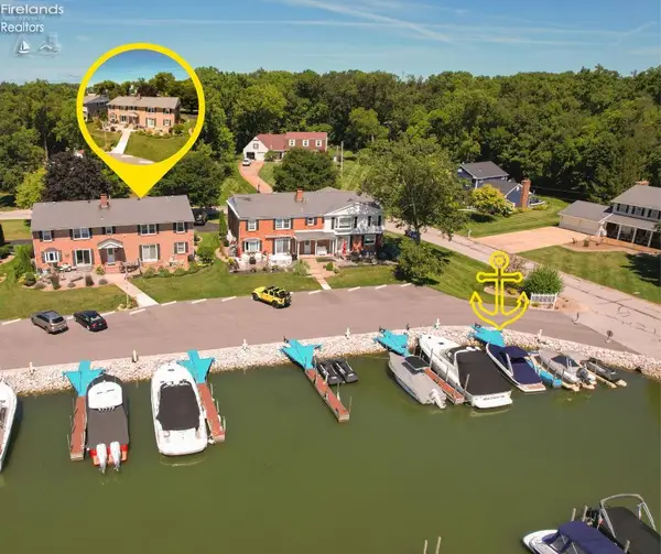 2188 N Carriage Lane #7, Port Clinton, OH 43452