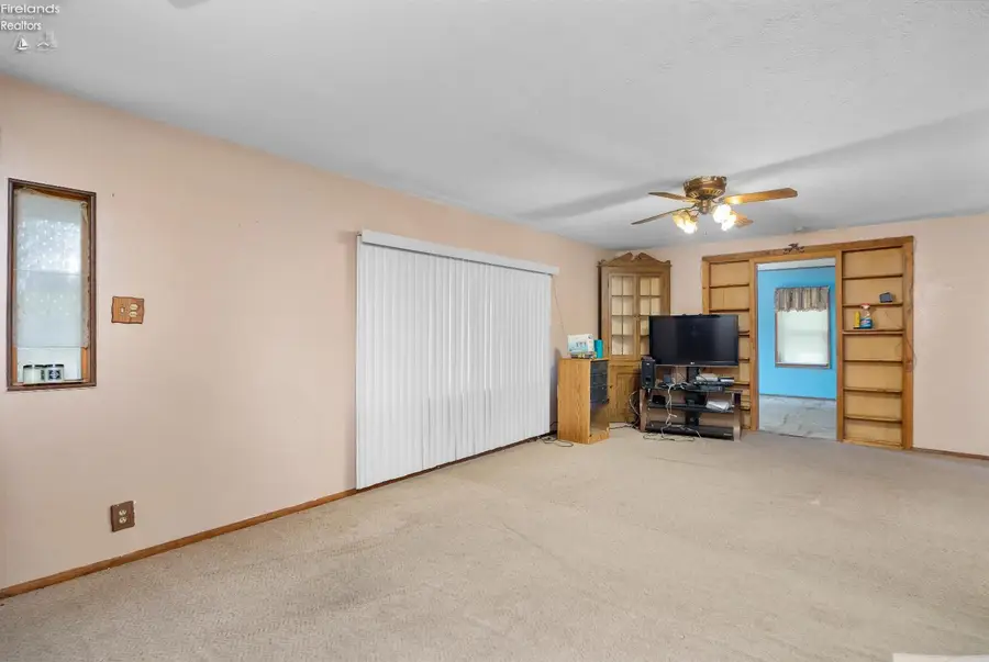 14307 Darrow Road, Vermilion, OH 44089 - #2