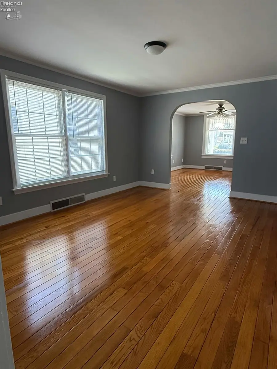 811 W Osborne St Street, Sandusky, OH 44870 - #3