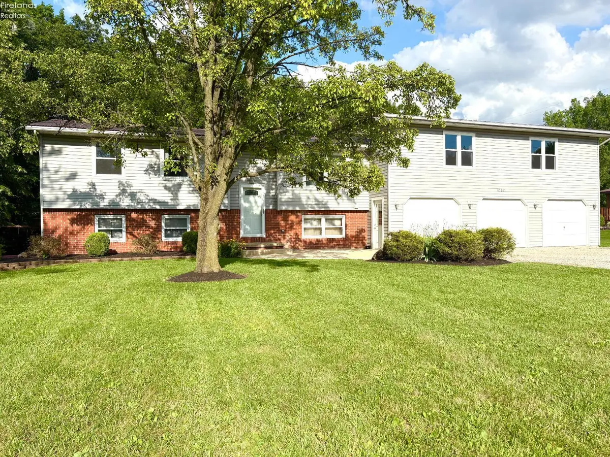 1007 Overlook Drive, Willard, OH 44890 - #1