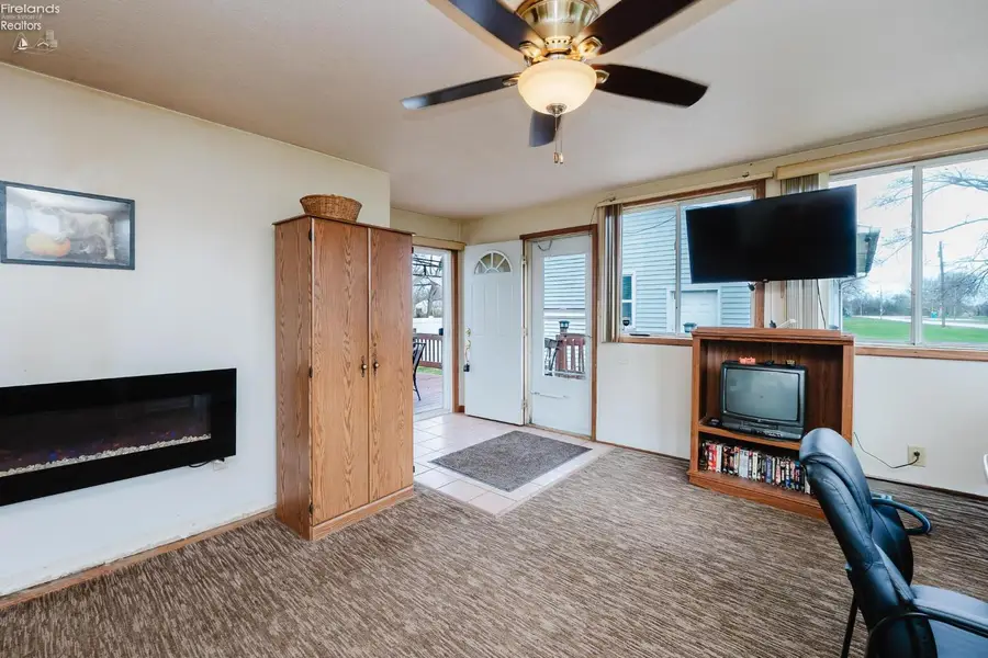 332 Krotzer, Luckey, OH 43443 - #2