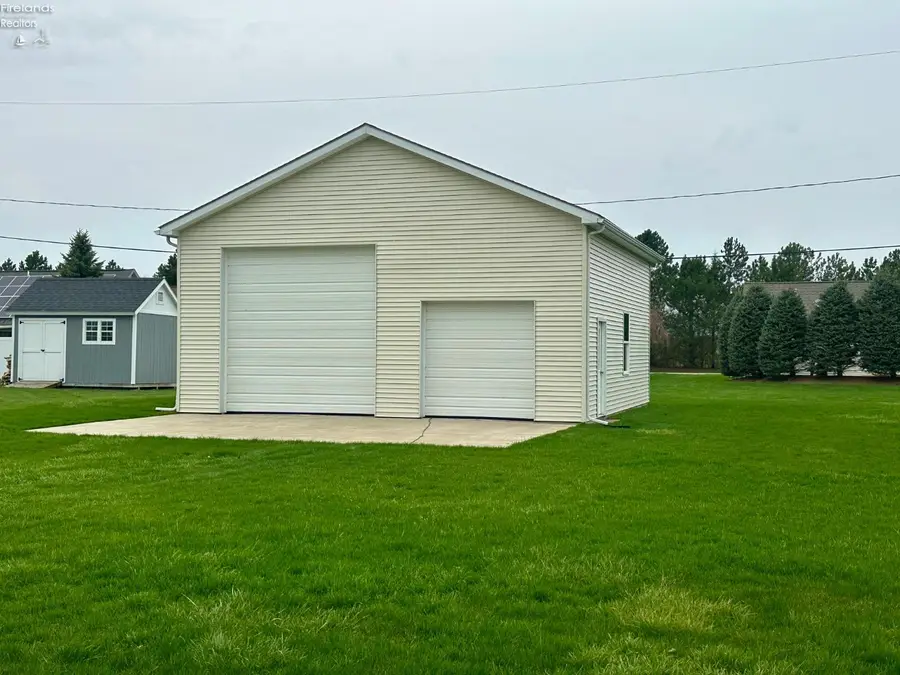 1780 S Anna Drive, Marblehead, OH 43440 - #3