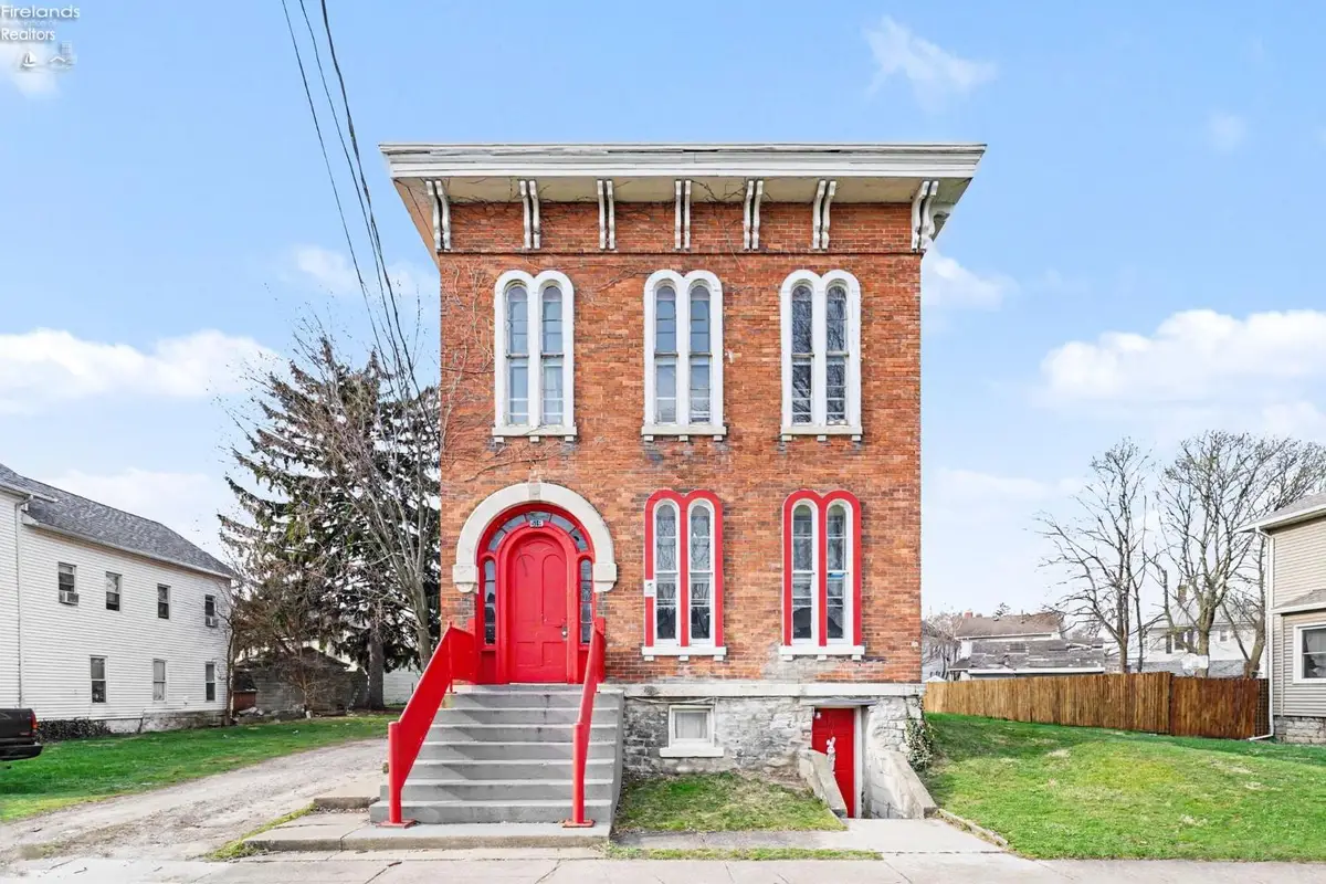 519 Huron Ave, Sandusky, OH 44870 - #1