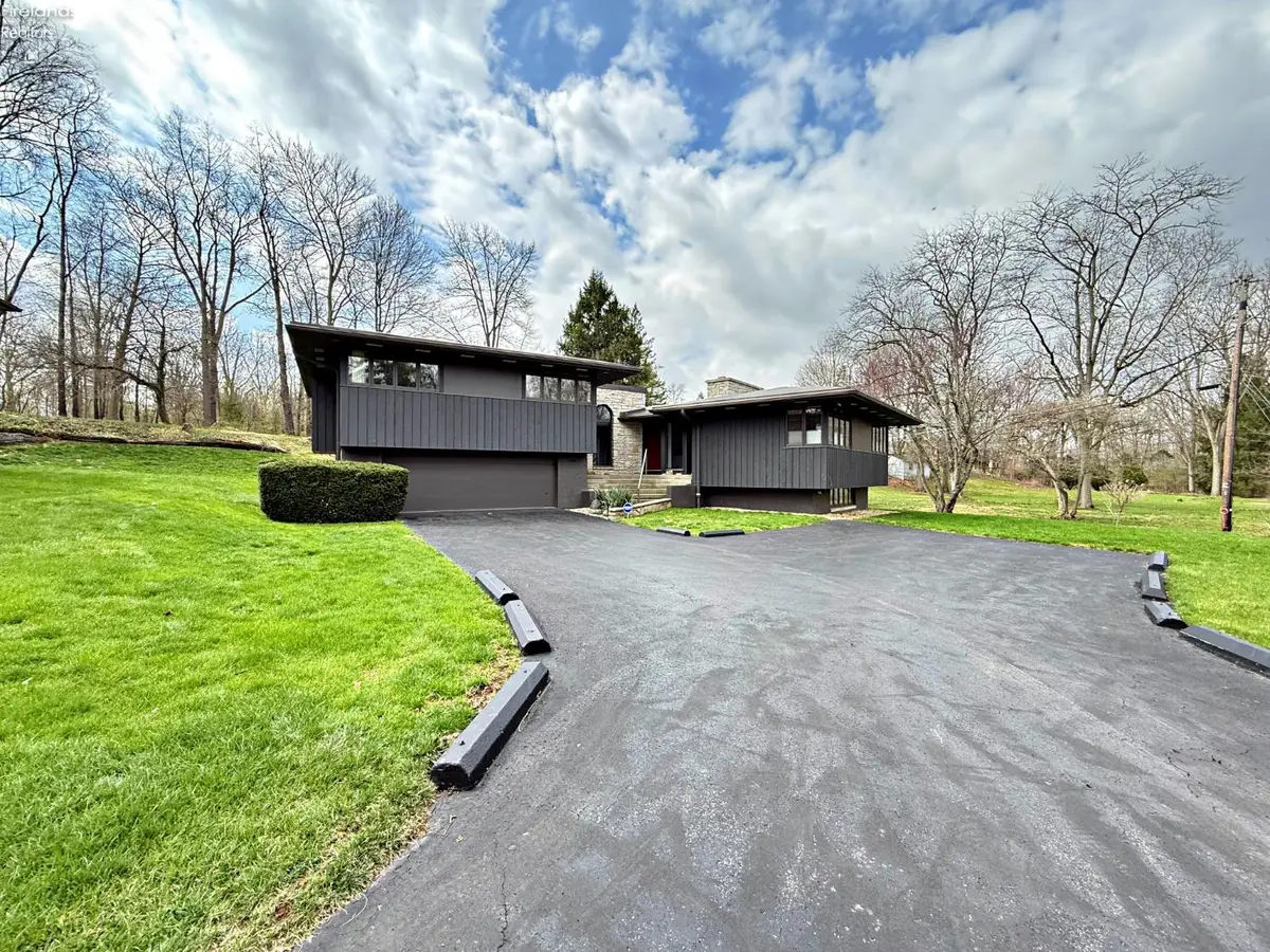 35 S Willow Court, Tiffin, OH 44883 - #1