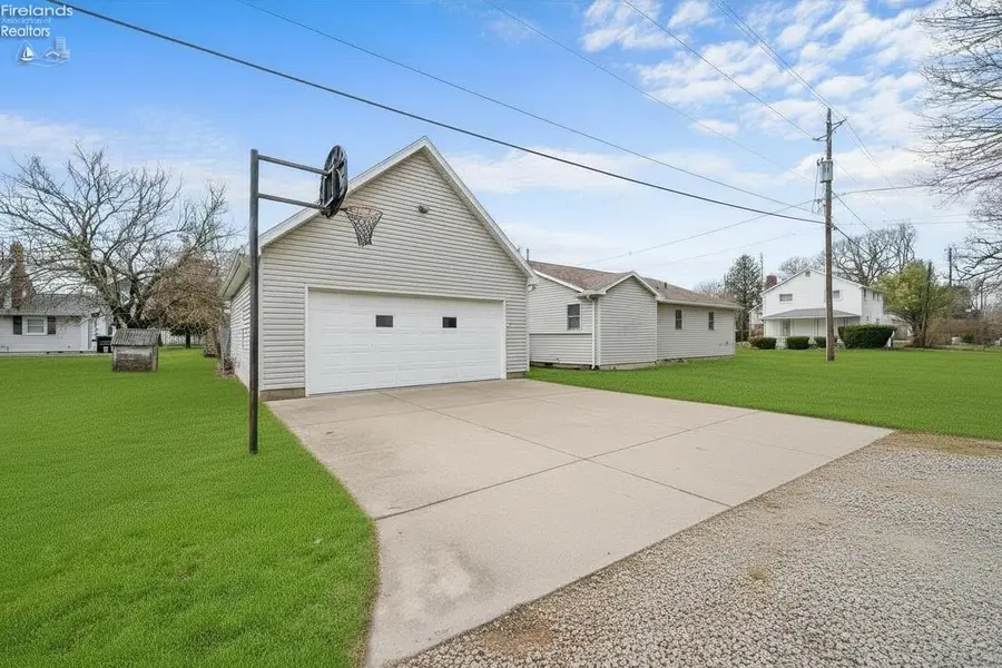 715 Cherry Avenue, Lakeside, OH 43440 - #2