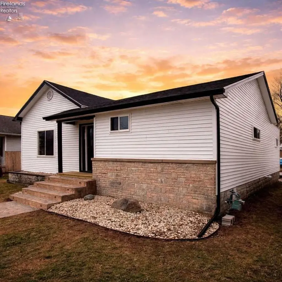 304 Main Street, Genoa, OH 43430 - #3