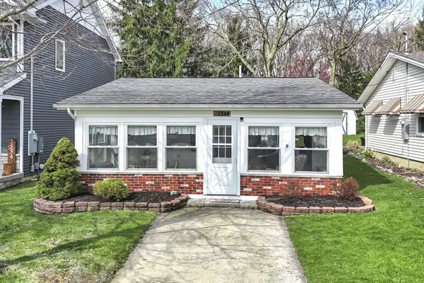 2548 Bay Vista Drive, Lakeside, OH 43440