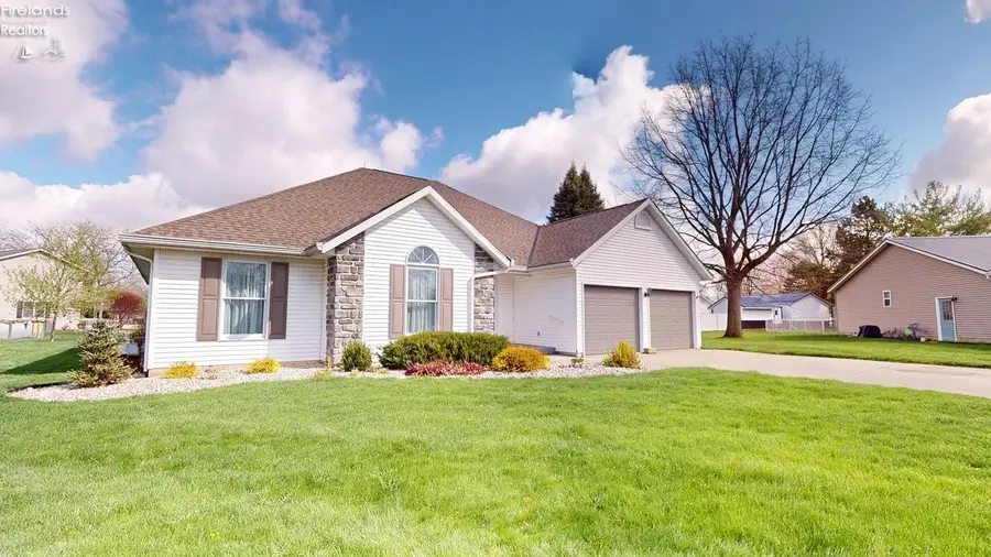 34 Daisy Drive, New London, OH 44851 - #2