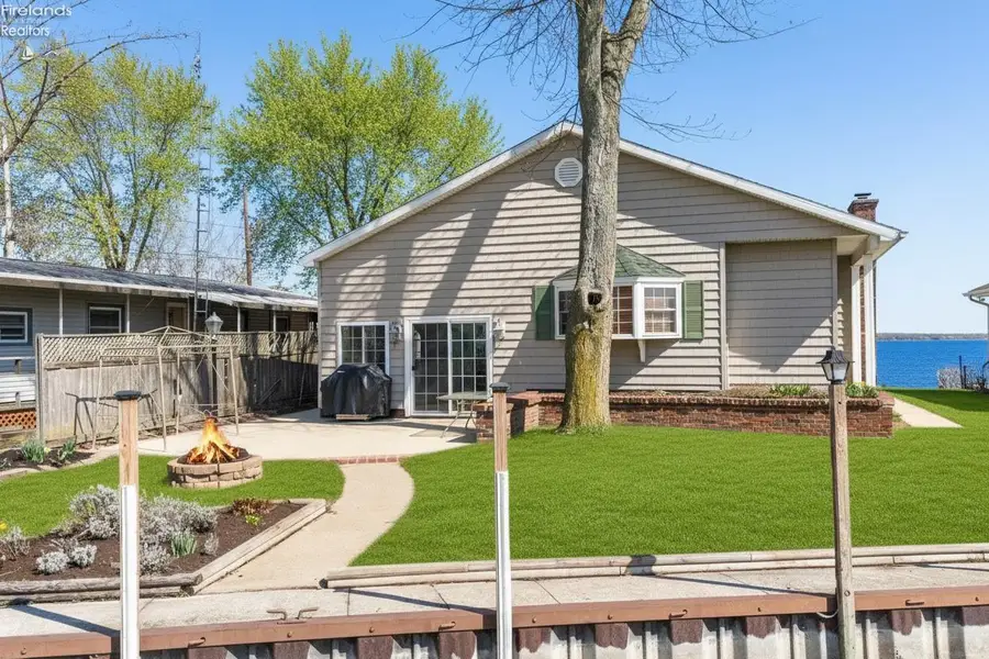 4794 E Johnson Avenue, Port Clinton, OH 43452 - #2