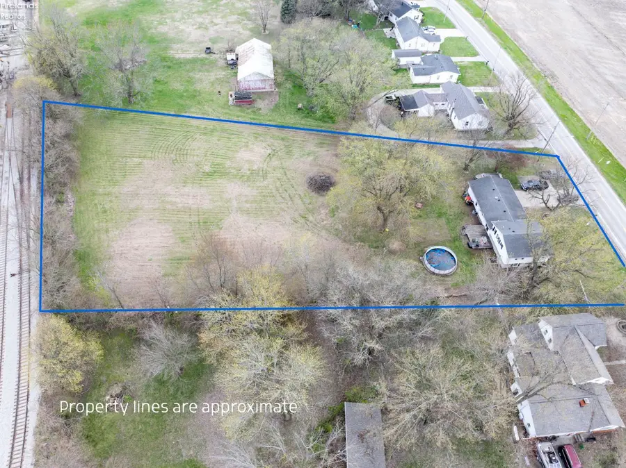 557 E Maple Street, Clyde, OH 43410 - #2