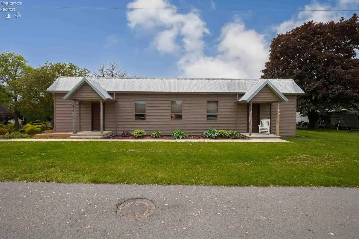 205 S Water Street, Mount Blanchard, OH 45867 - #1