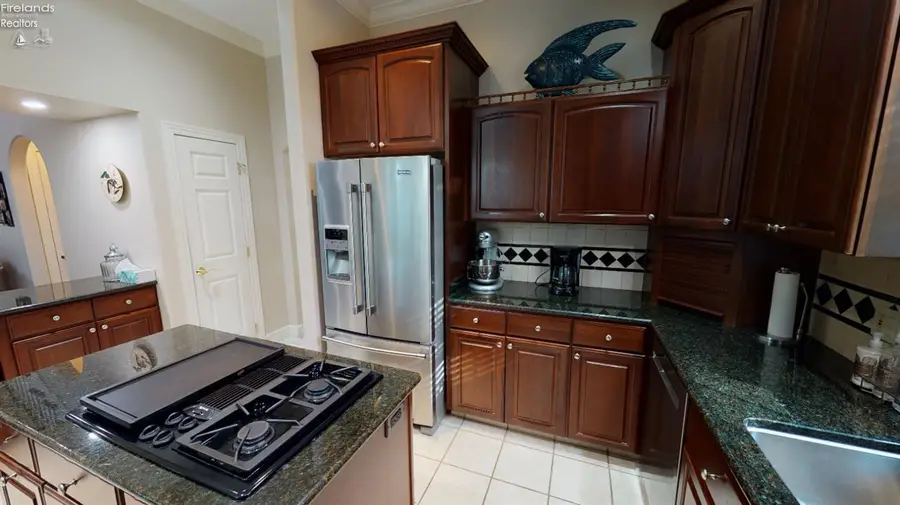 1876 N Lakewood Avenue, Port Clinton, OH 43452 - #3