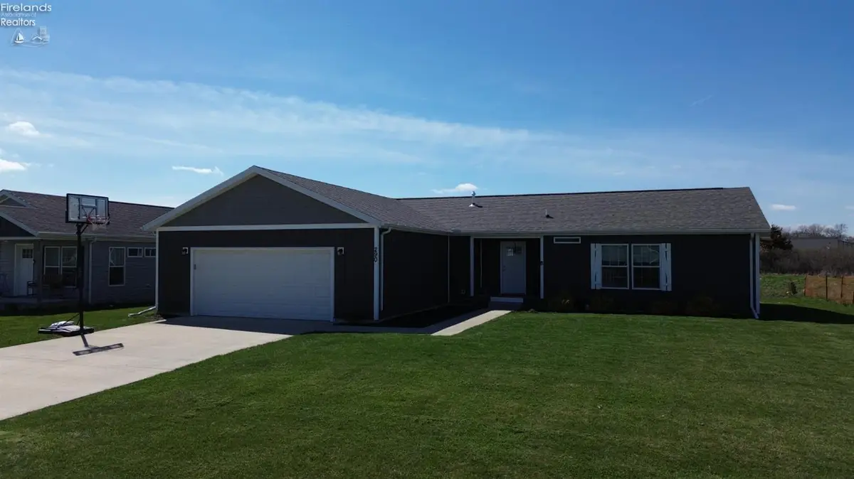 290 Ethan Drive, Fremont, OH 43420 - #1