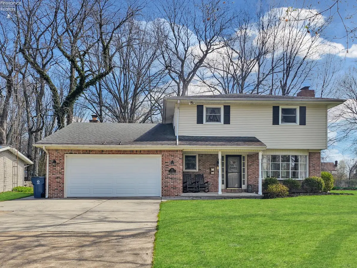 1111 Lee Avenue, Port Clinton, OH 43452 - #1