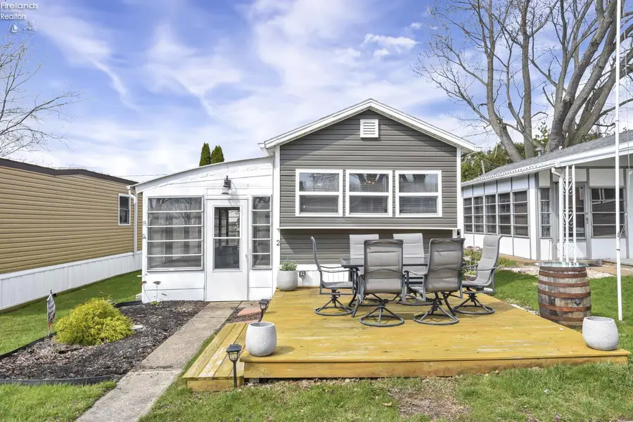 8696 Bayshore Road #2, Marblehead, OH 43440 - #2