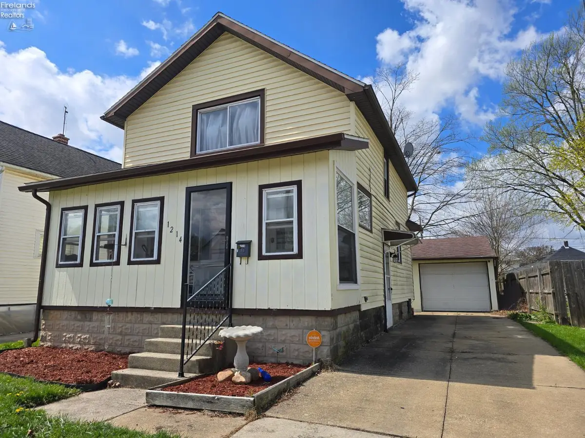 1214 Franklin Avenue, Fremont, OH 43420 - #1