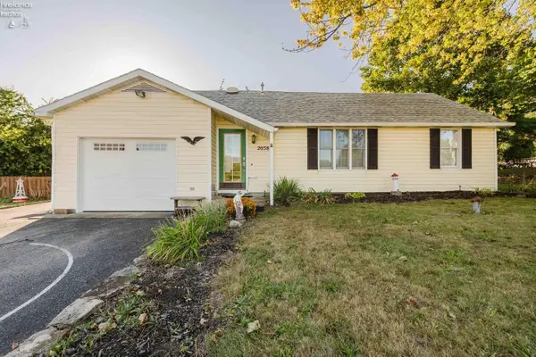 2058 Skyline Drive, Marblehead, OH 43440