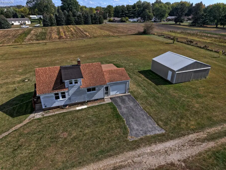 140 Hobson Street, Bellevue, OH 44811 - #3