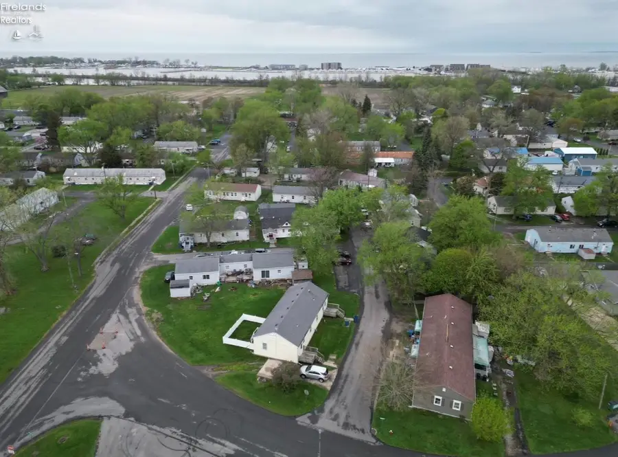 439 Erie Court, Port Clinton, OH 43452 - #2