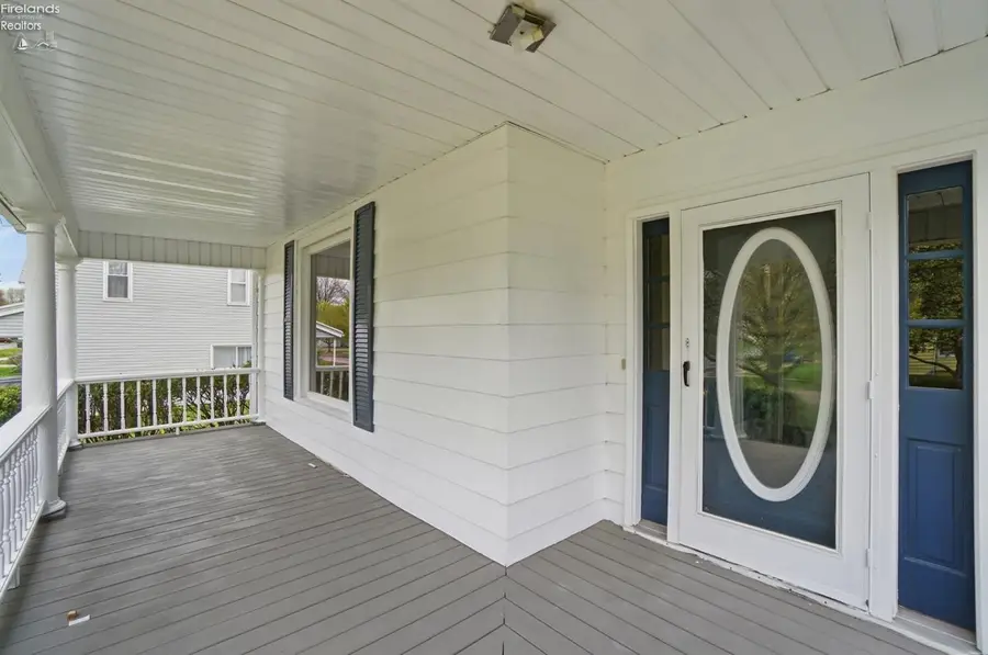 20390 Locust Street, Weston, OH 43569 - #3