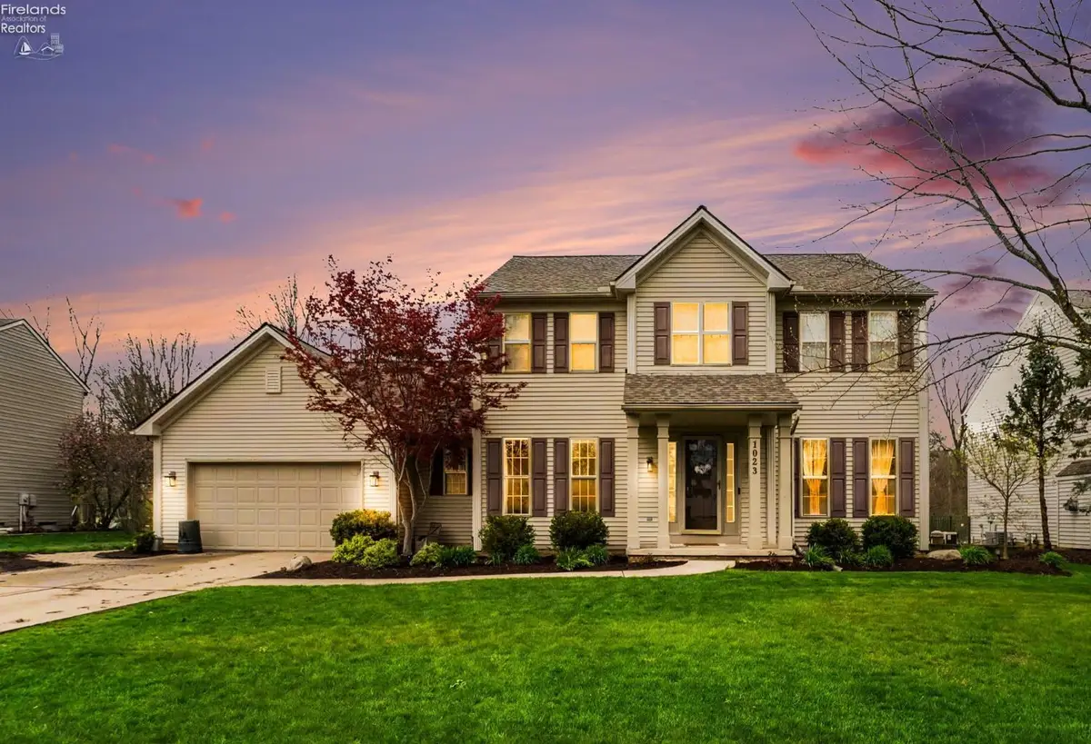 1023 Coopers Run, Amherst, OH 44001 - #1