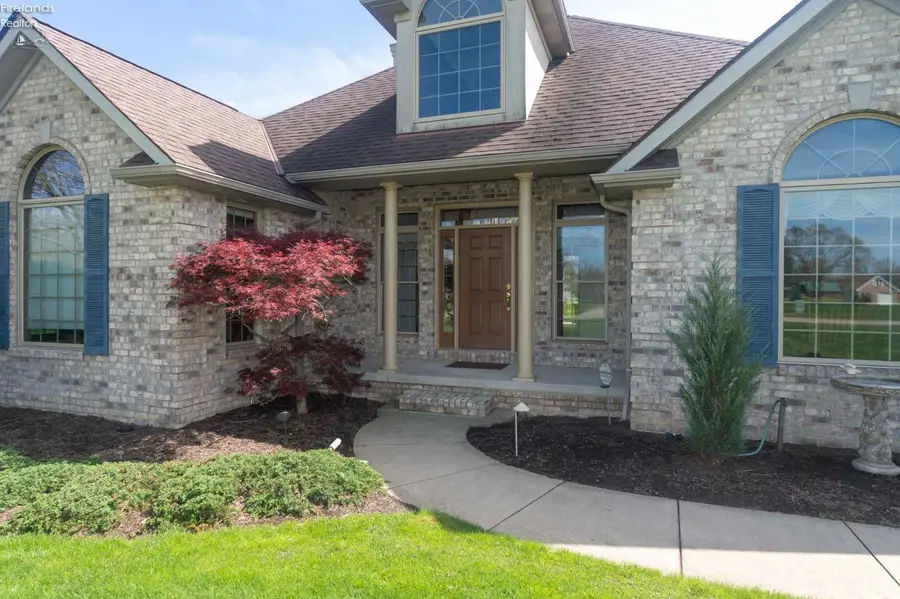 112 Mallard Creek Run, Lagrange, OH 44050 - #2
