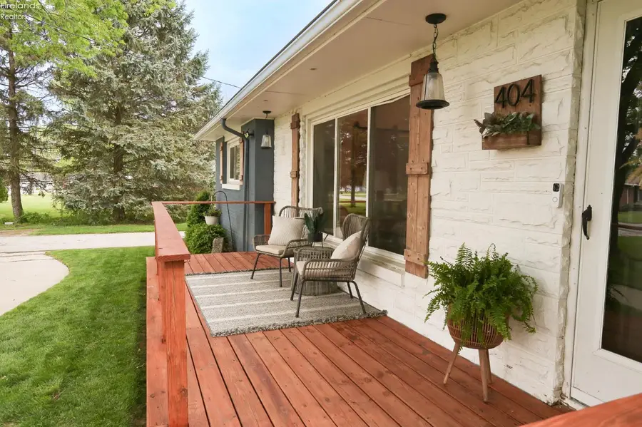 404 Riverside Drive, Fremont, OH 43420 - #2