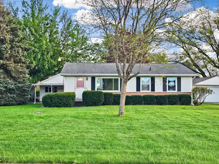 4165 Limerick Road, Clyde, OH 43410 - #2