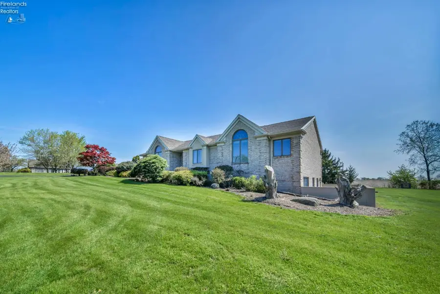 9116 St Rt 269, Bellevue, OH 44811 - #2
