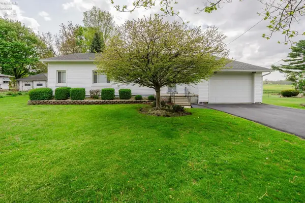 41 W New Haven Street, Bloomville, OH 44818