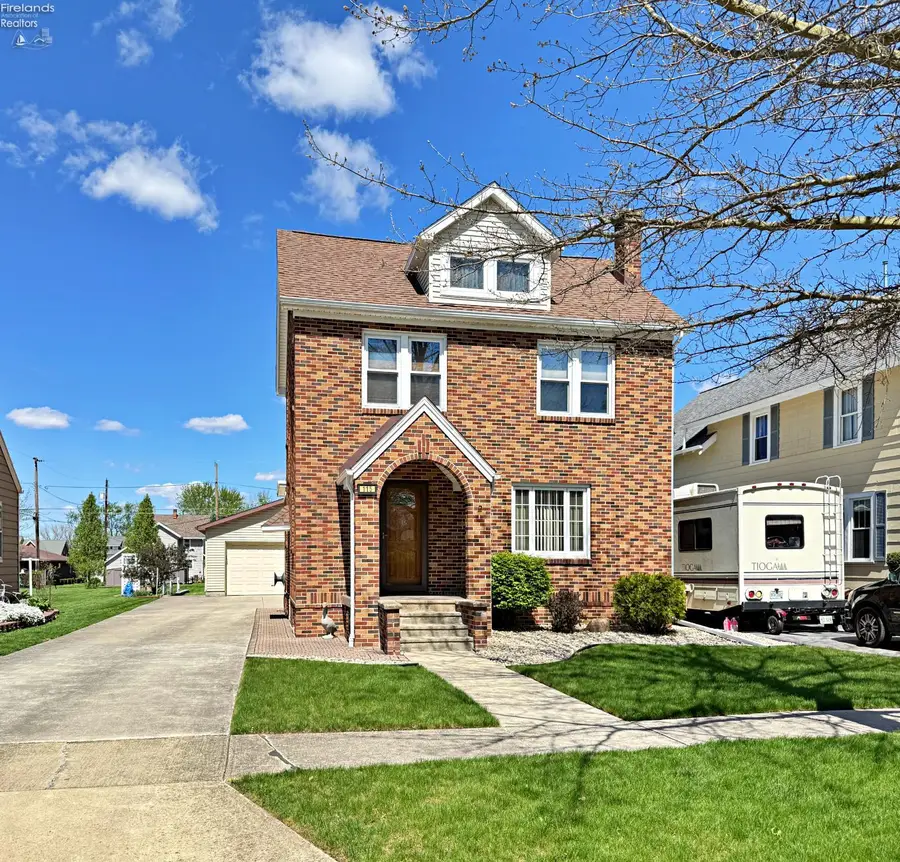 115 Gross Street, Tiffin, OH 44883 - #2