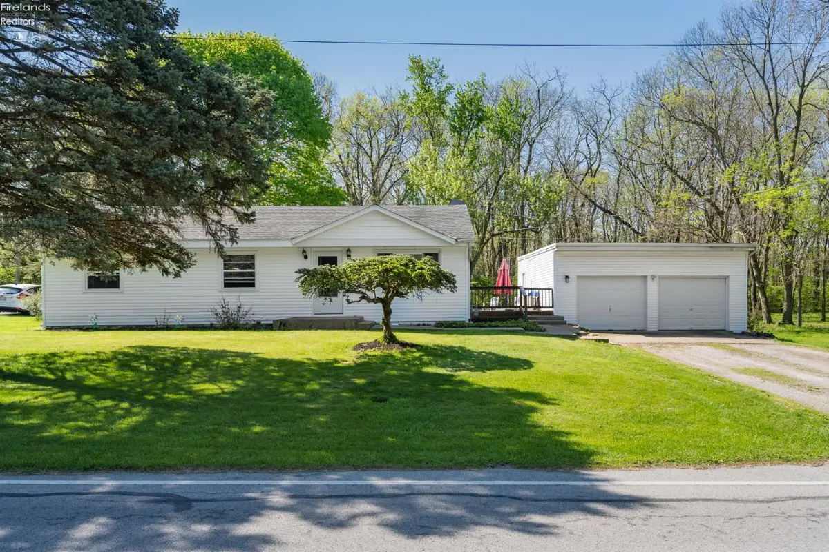 4528 E Weyhe Road, Port Clinton, OH 43452 - #1