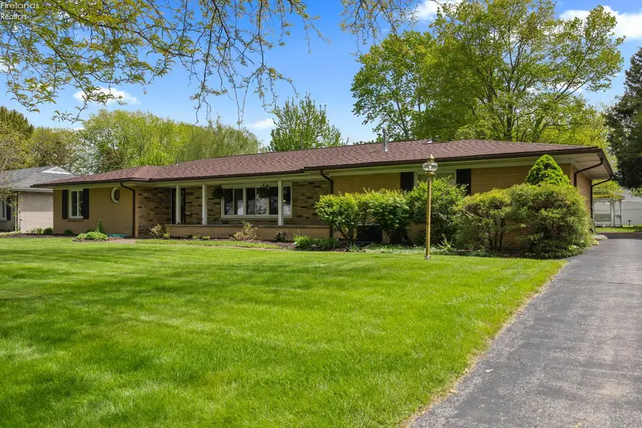 304 Cedar Brook Lane, Sandusky, OH 44870 - #2
