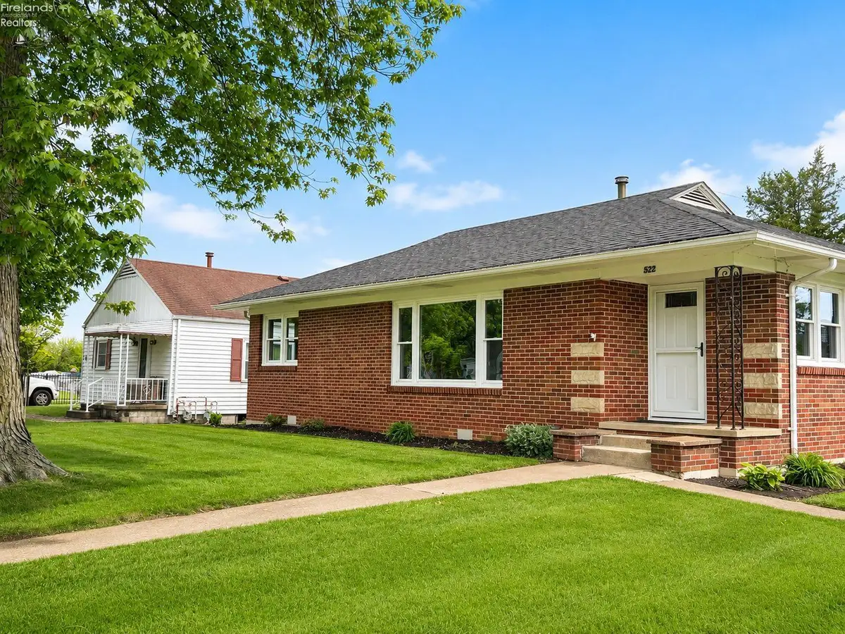 522 W 3rd Street, Port Clinton, OH 43452 - #1