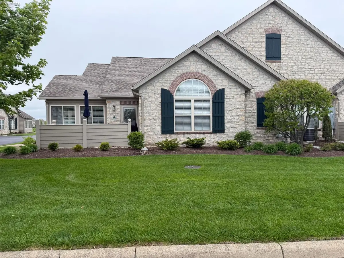 2749 Canterbury Circle, Port Clinton, OH 43452 - #1