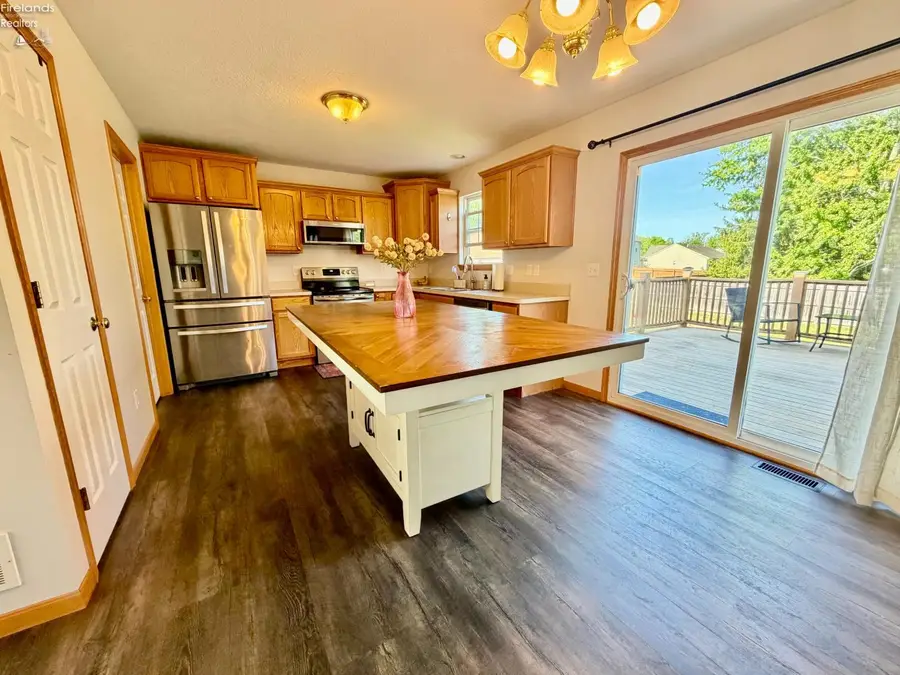 530 Parkside Reserve Street, Wellington, OH 44090 - #3