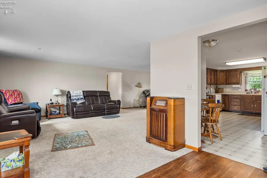 2132 E Cole Road, Fremont, OH 43420 - #3
