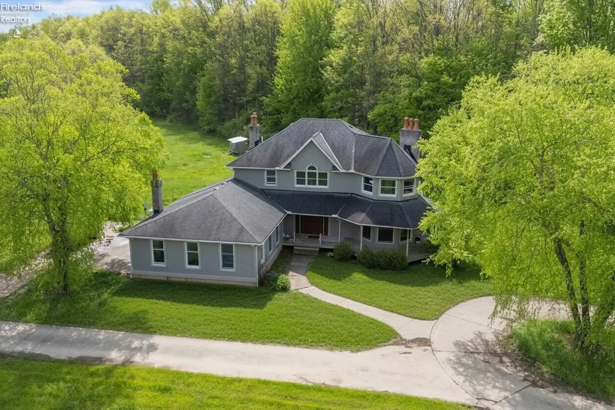 13875 Cowley Rd, Columbia Station, OH 44028 - #1