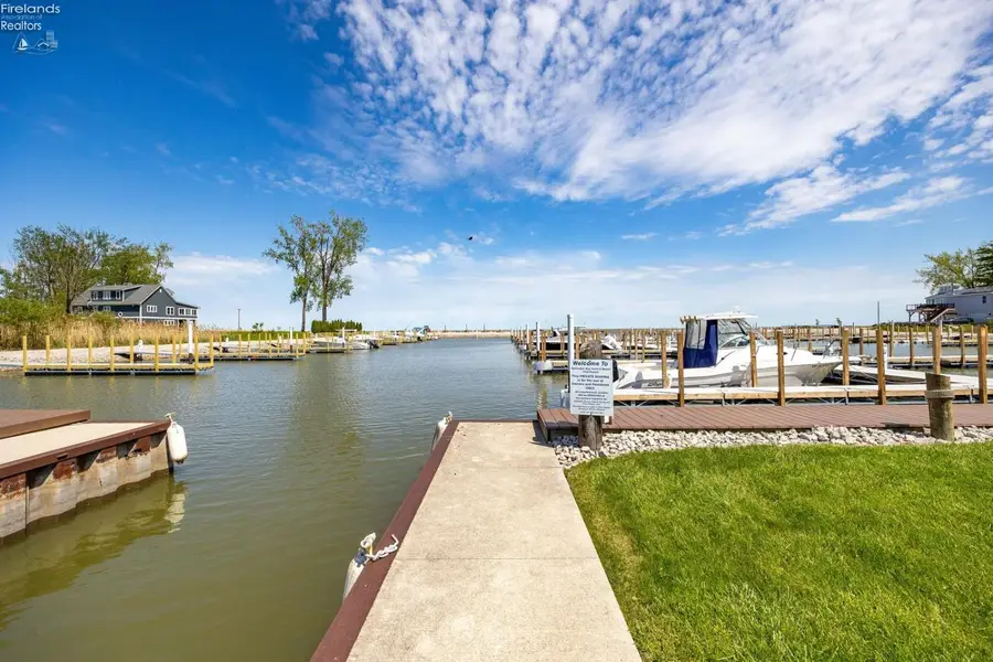 95 N Schooner Point Drive, Erie, OH 43455 - #2