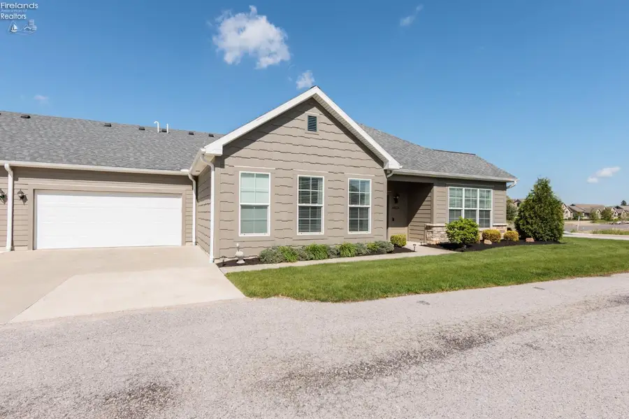 6012 Coventry Circle, Huron, OH 44839 - #2